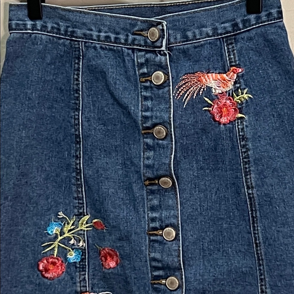 Boutique Vintage Jean Skirt Embroidered Button-Front Denim Bird Johnny Was Like - Picture 5 of 11